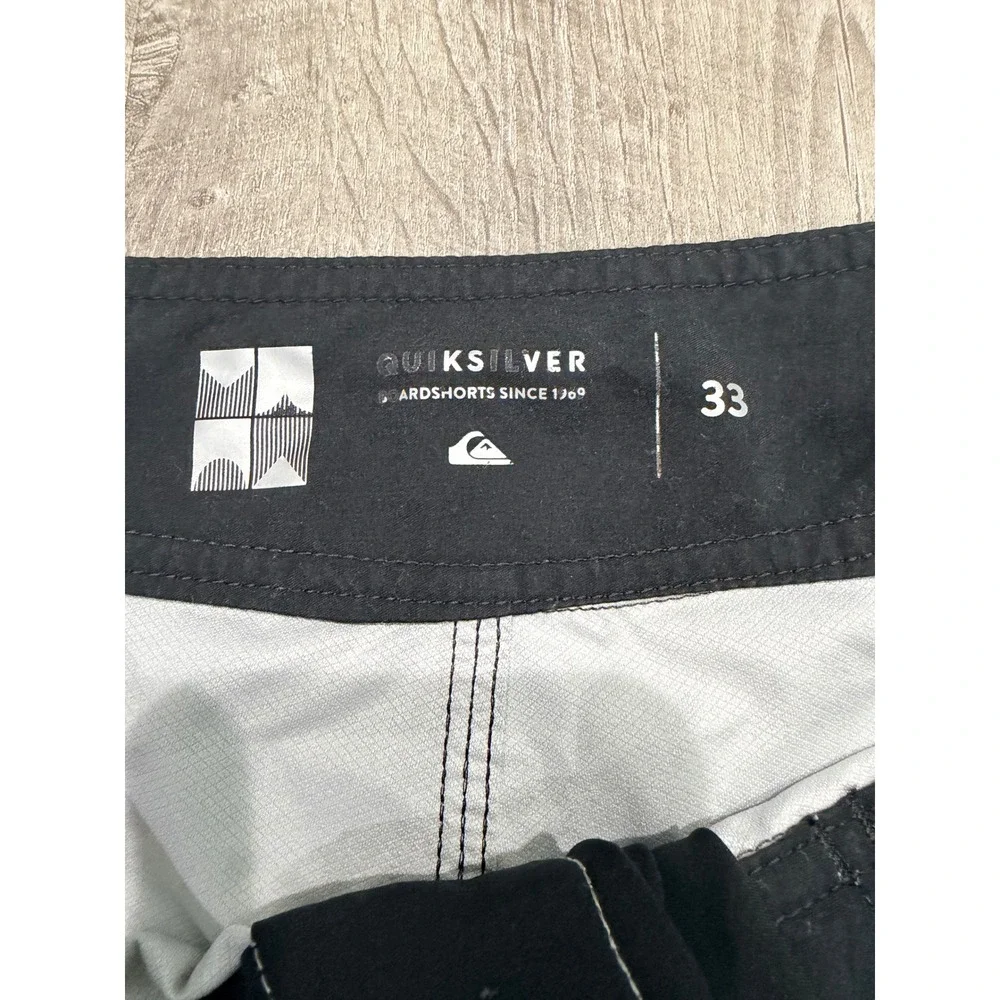 Quiksilver Mens Board Shorts Black Grey Colorblock Swim Trunks Size 33